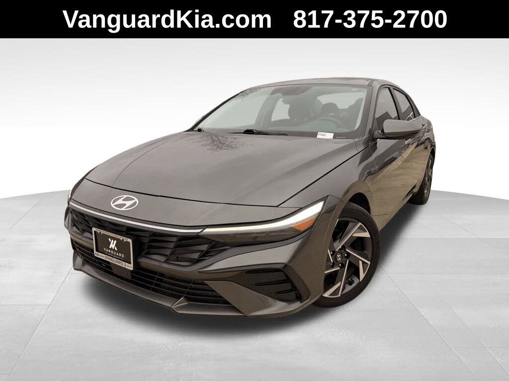 2024 Hyundai Elantra SEL FWD