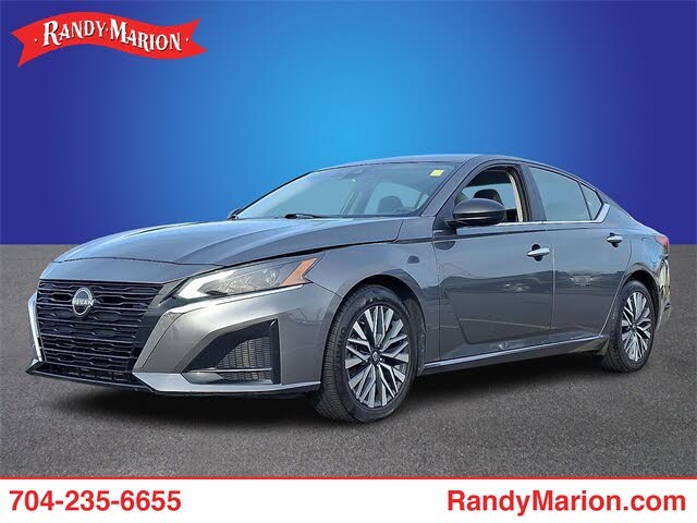 2024 Nissan Altima 2.5 SV FWD