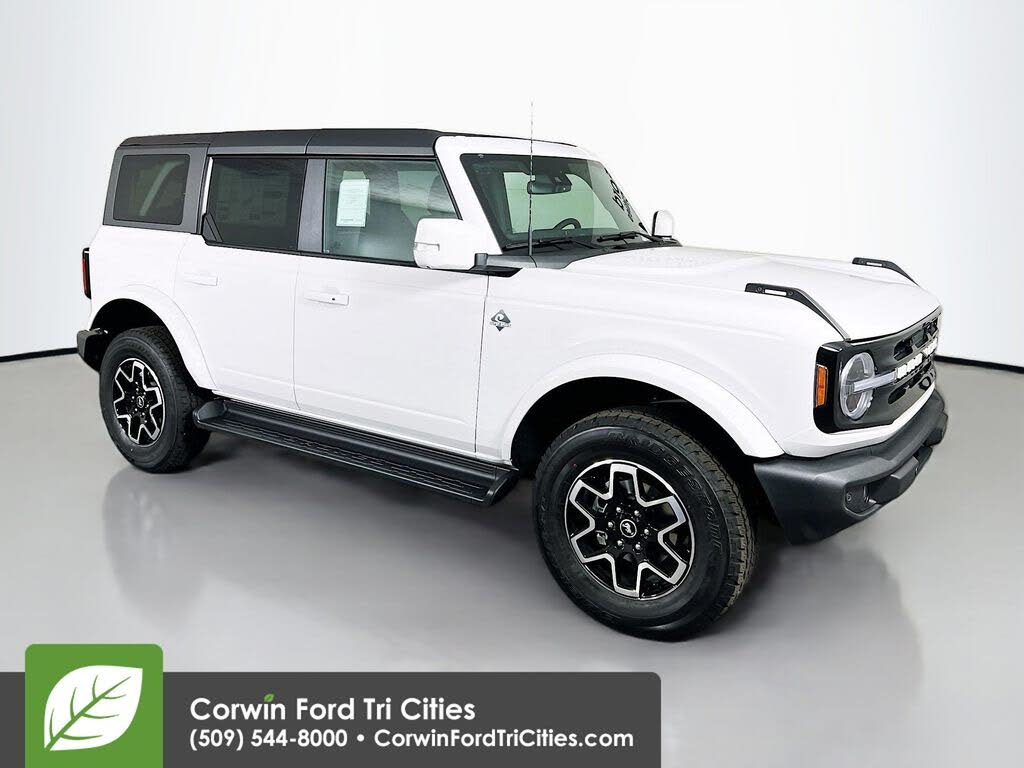 2025 Ford Bronco Outer Banks 4-Door 4WD