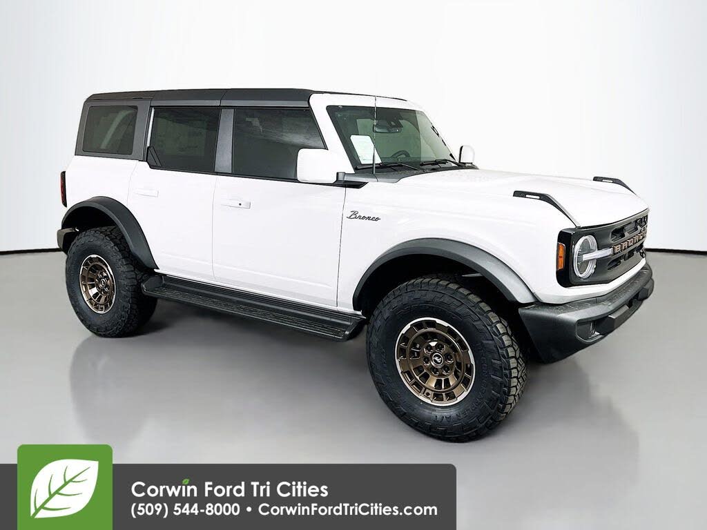 2025 Ford Bronco Outer Banks 4-Door 4WD