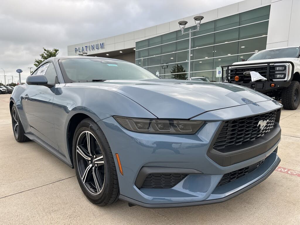 2025 Ford Mustang EcoBoost Fastback RWD