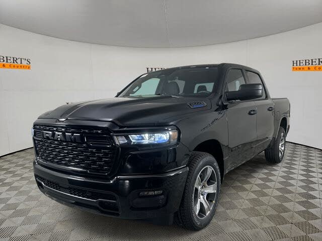 2025 RAM 1500 Tradesman Crew Cab RWD