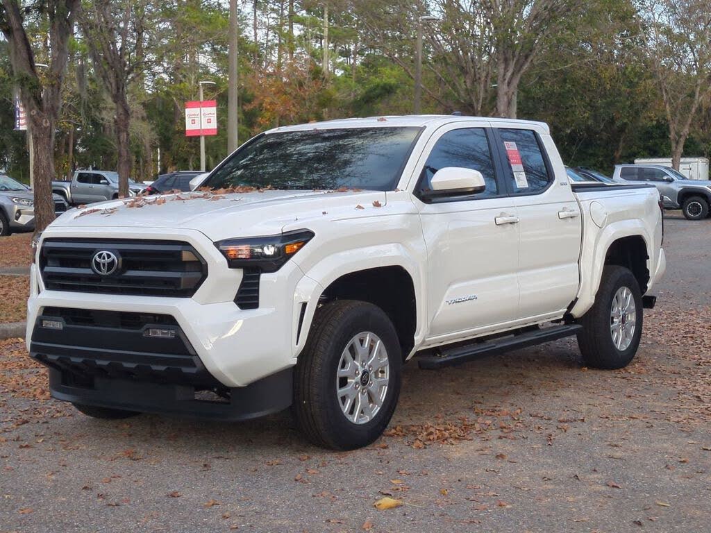 2025 Toyota Tacoma SR5 Double Cab 4WD