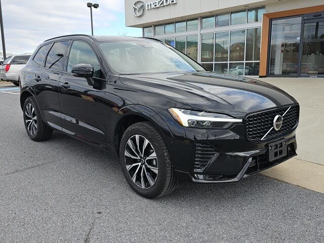 2025 Volvo XC60 B5 Core Dark Theme AWD