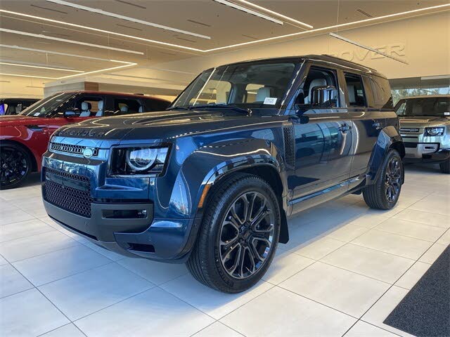 2026 Land Rover Defender 110 P635 OCTA AWD