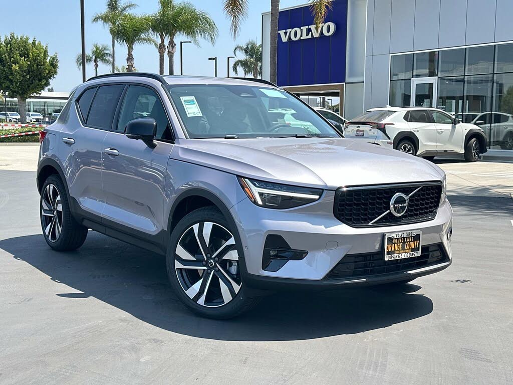 2026 Volvo XC40 B5 Ultra AWD