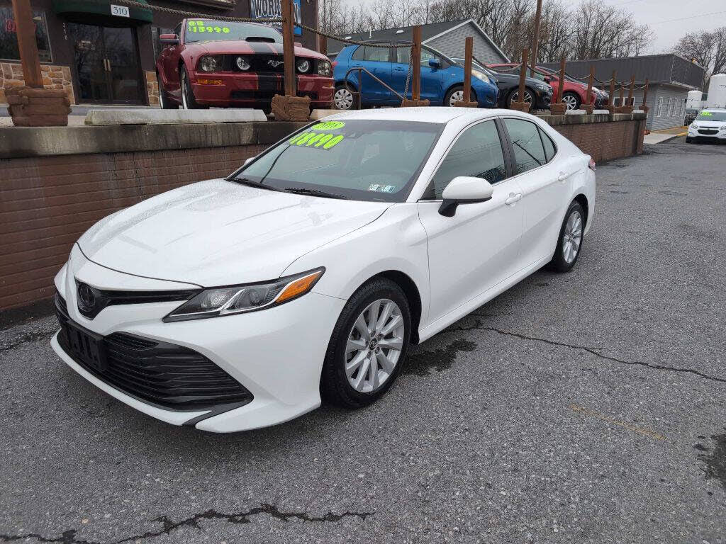 2018 Toyota Camry LE