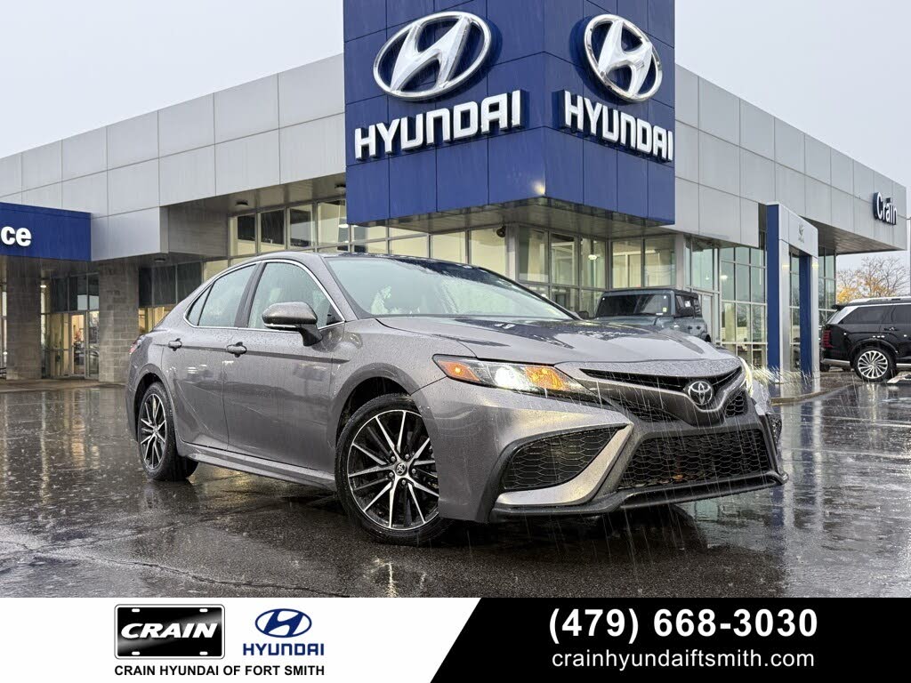 2024 Toyota Camry SE FWD