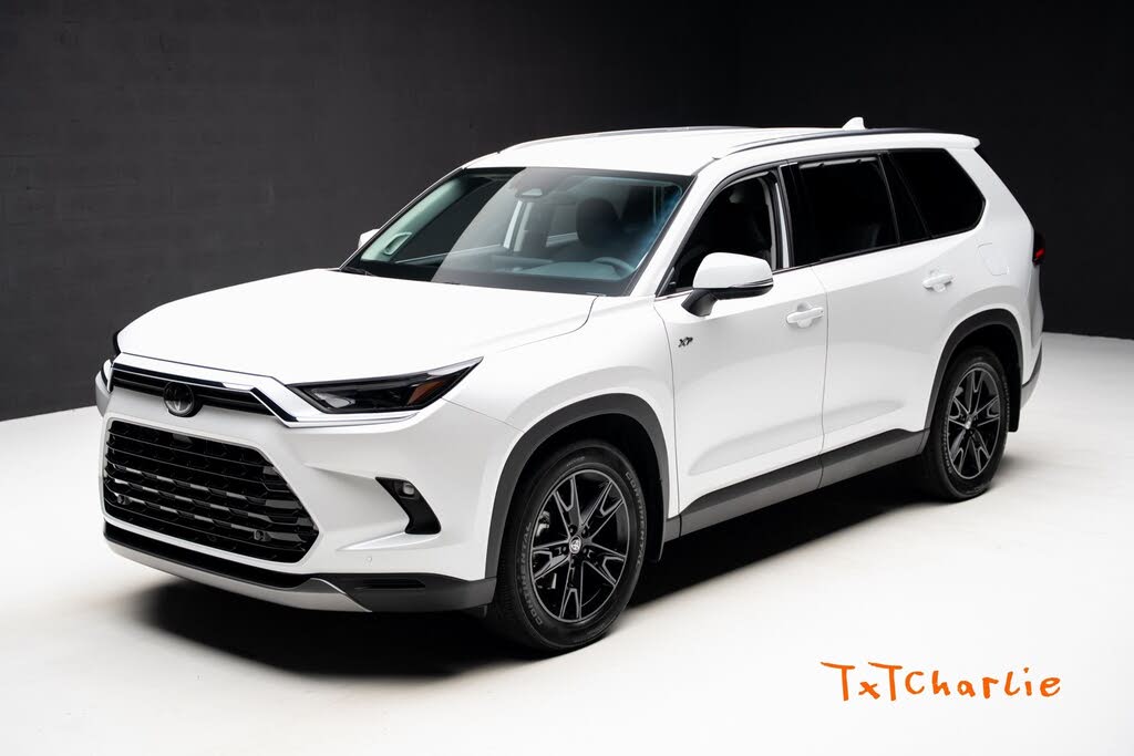 2024 Toyota Grand Highlander Hybrid XLE AWD