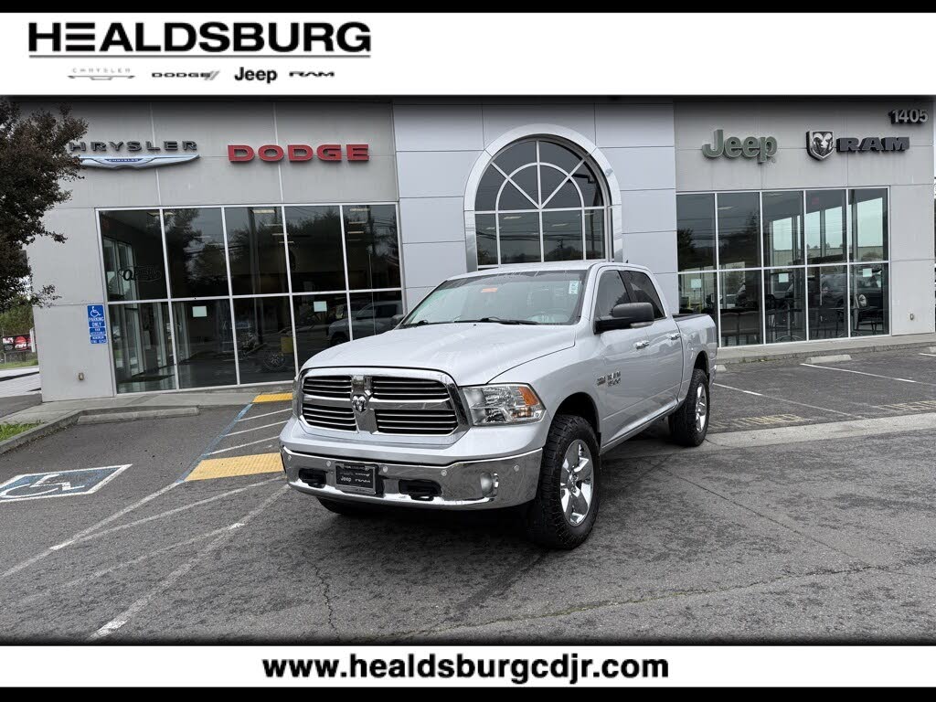 2015 RAM 1500 Lone Star Crew Cab 4WD