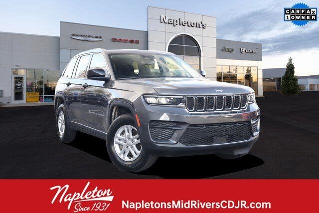 2022 Jeep Grand Cherokee Laredo 4WD