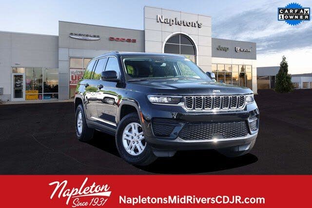 2023 Jeep Grand Cherokee Laredo 4WD