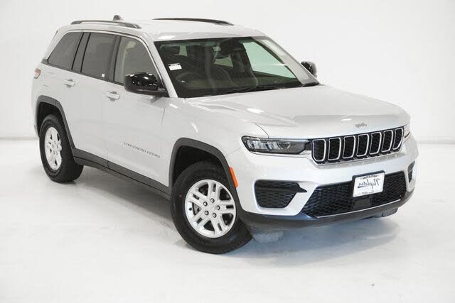2024 Jeep Grand Cherokee Laredo 4WD