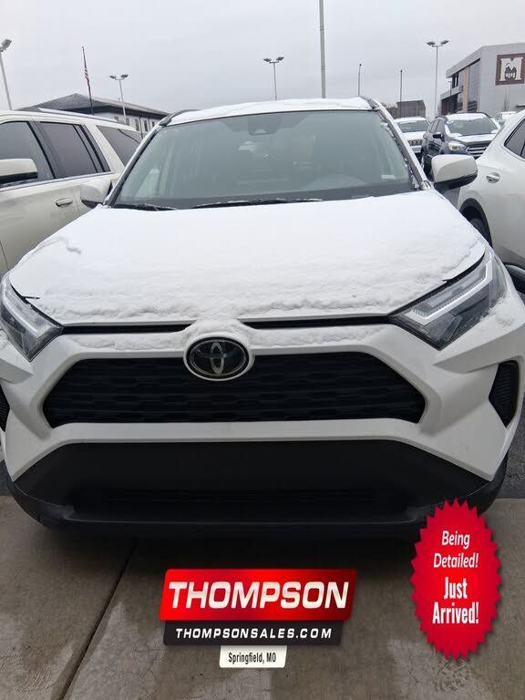 2024 Toyota RAV4 XLE FWD