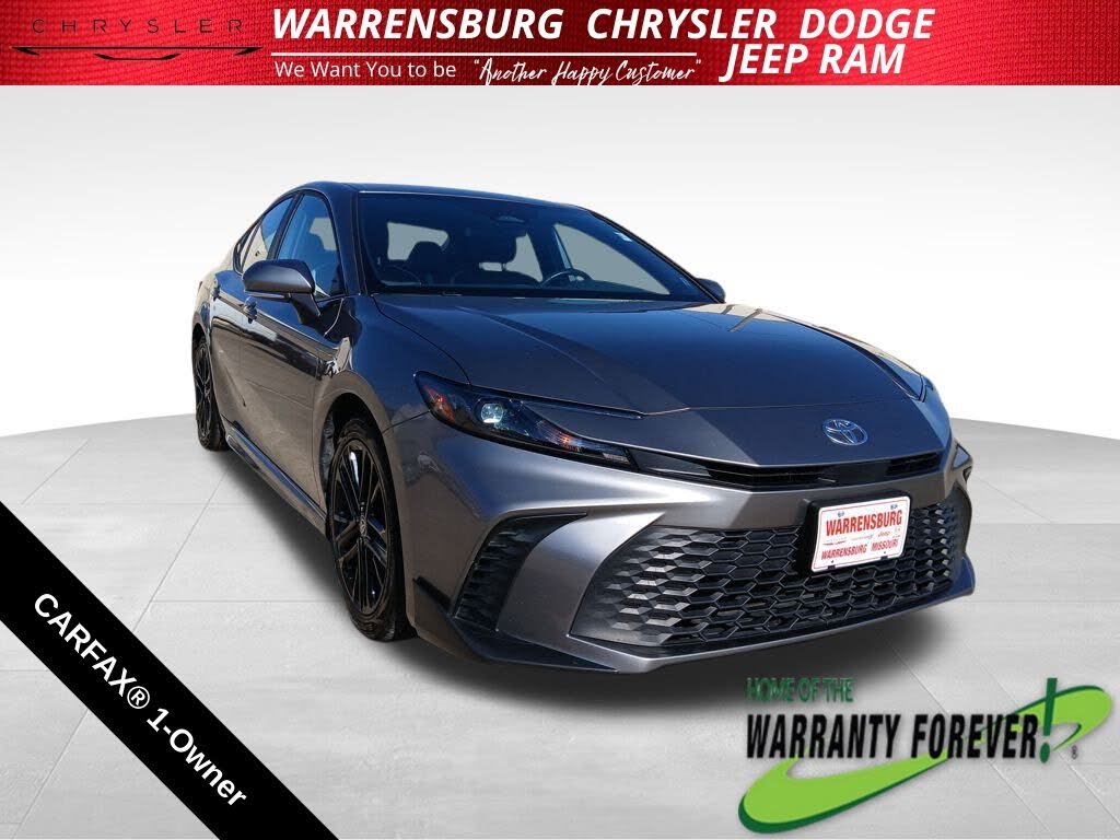 2025 Toyota Camry SE FWD