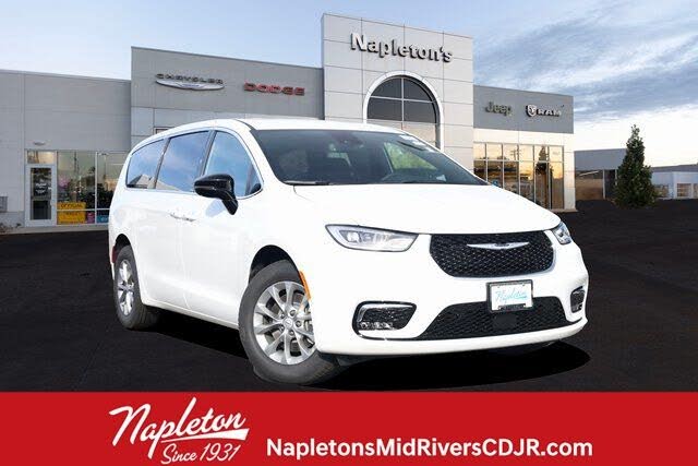 2026 Chrysler Pacifica Select AWD