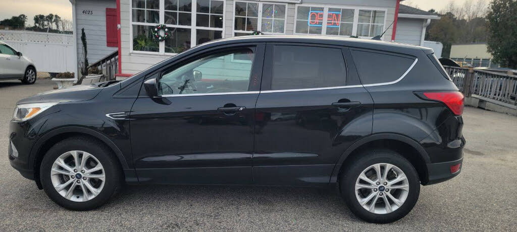 2019 Ford Escape SE FWD