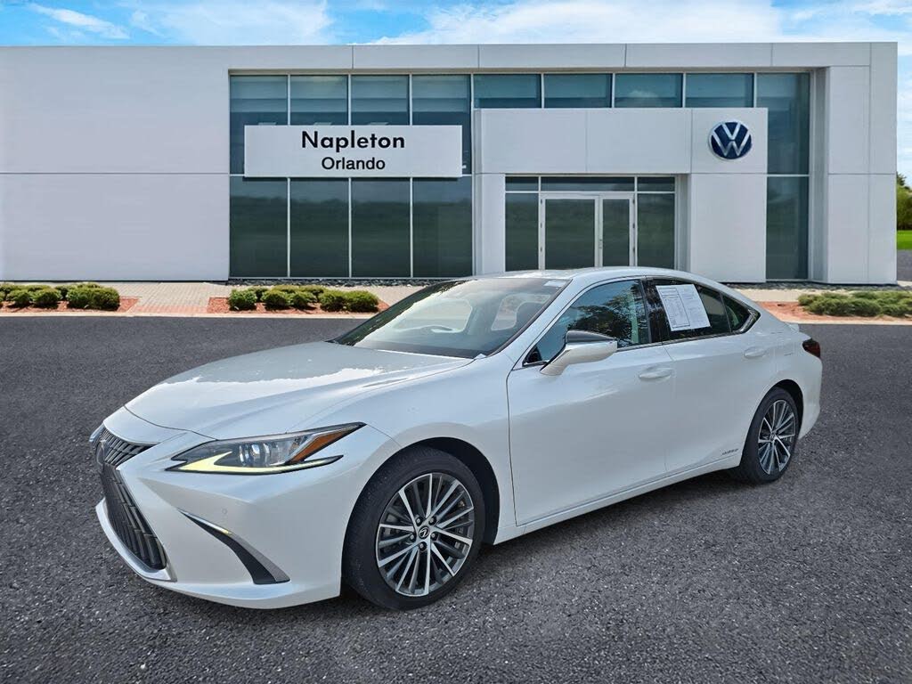 2022 Lexus ES Hybrid 300h FWD