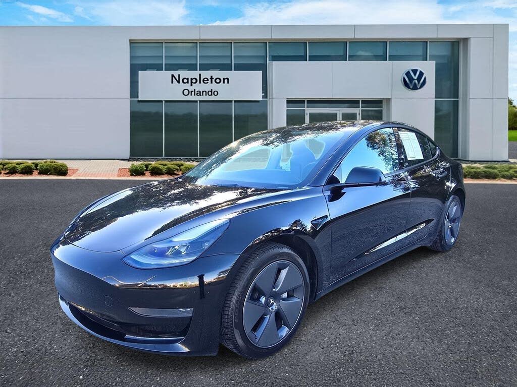 2023 Tesla Model 3 RWD