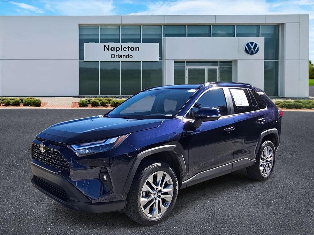 2023 Toyota RAV4 XLE Premium FWD