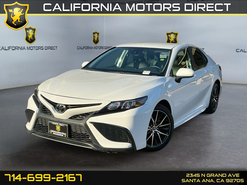 2024 Toyota Camry SE FWD