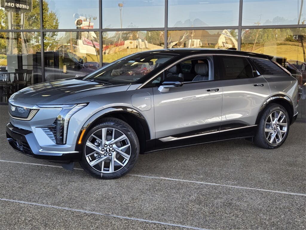 2026 Cadillac OPTIQ Luxury RWD