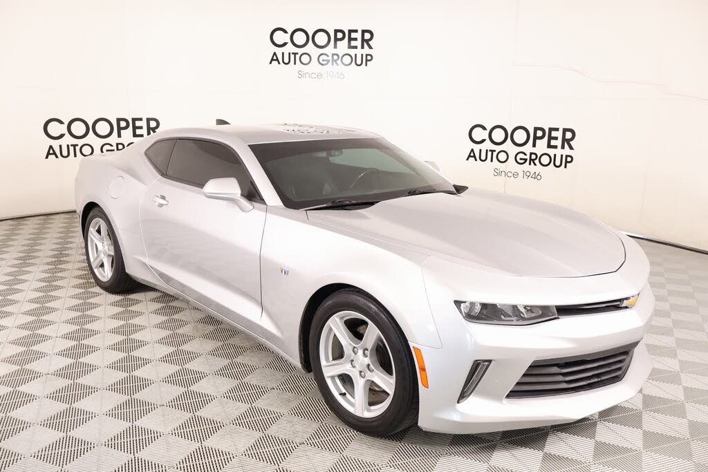 2018 Chevrolet Camaro 1LT Coupe RWD