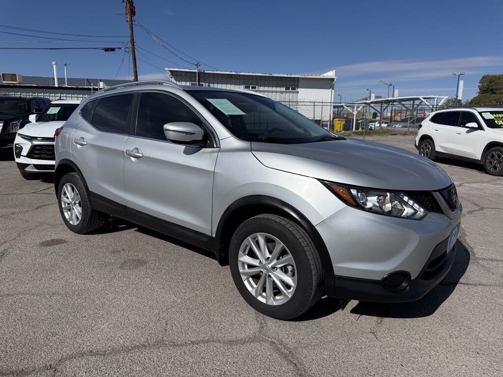 2018 Nissan Rogue Sport SV FWD