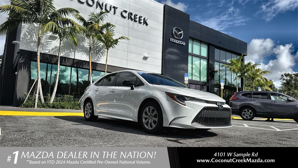 2022 Toyota Corolla LE FWD