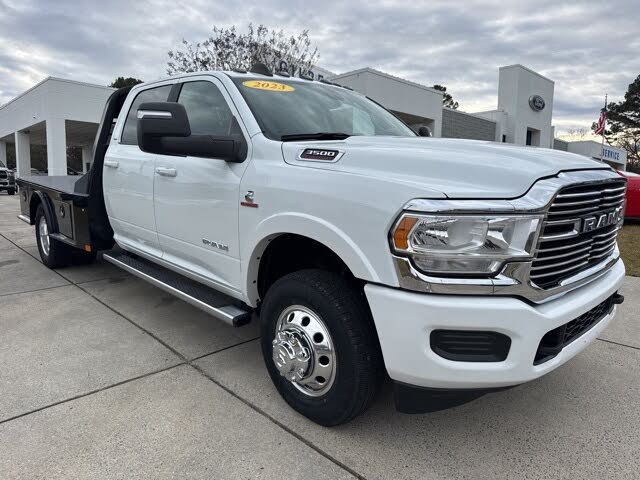 2023 RAM 3500 Chassis Laramie Crew Cab LB DRW 4WD