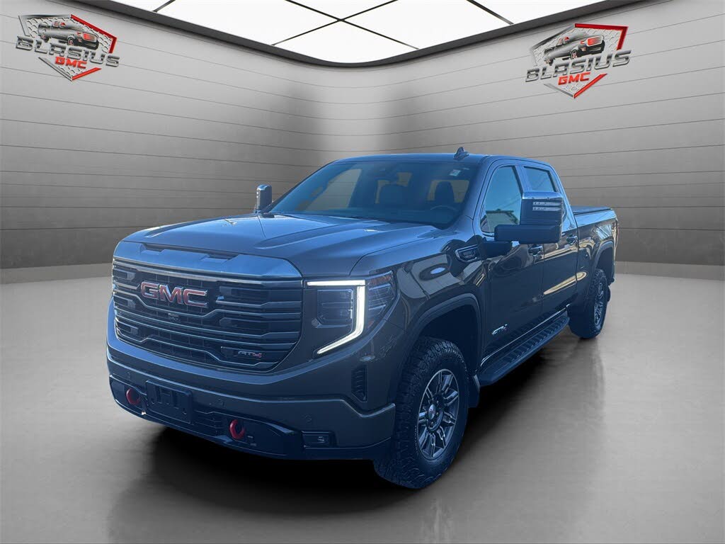 2024 GMC Sierra 1500 AT4 Crew Cab 4WD