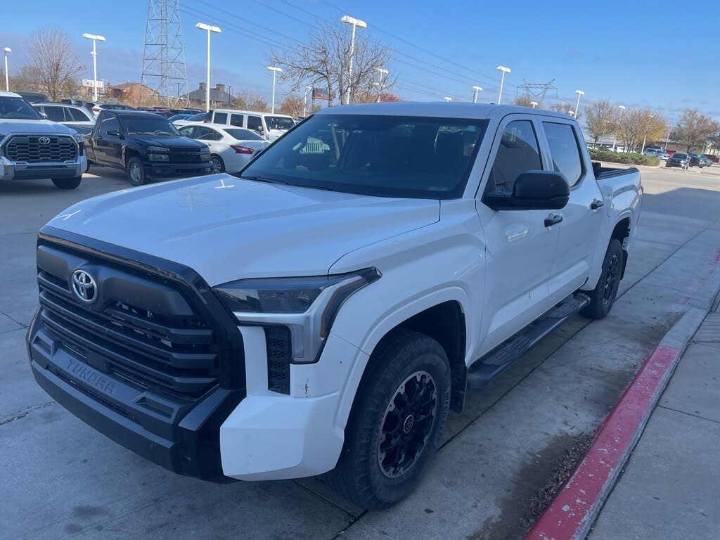2024 Toyota Tundra SR CrewMax Cab 4WD