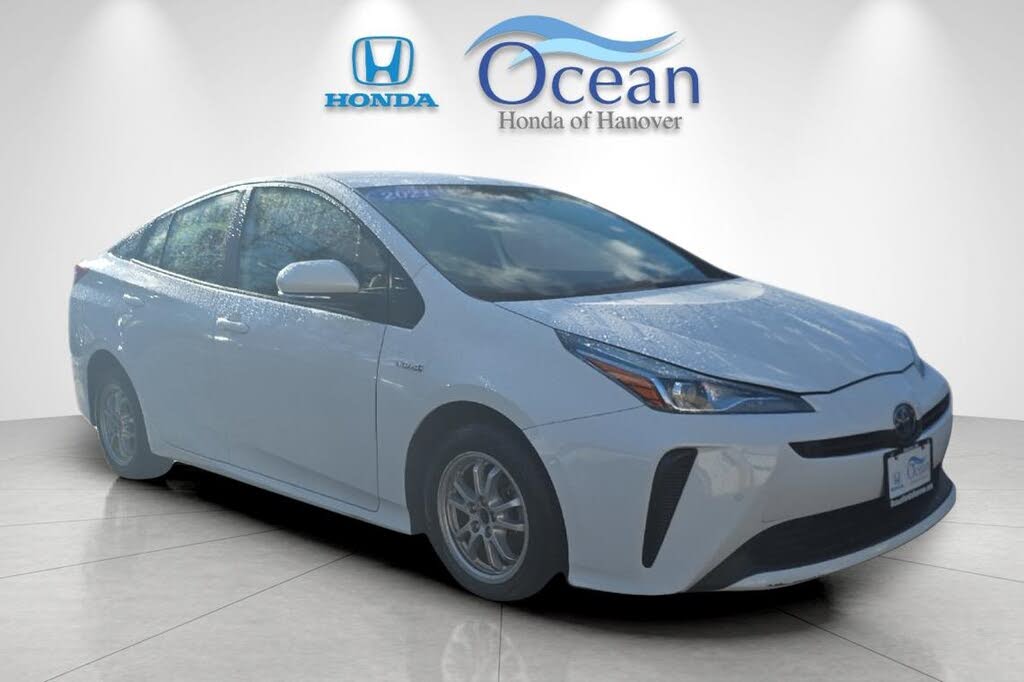2021 Toyota Prius LE FWD