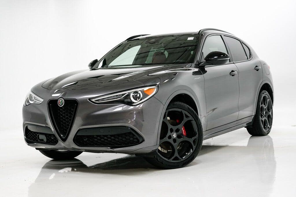 2023 Alfa Romeo Stelvio Veloce AWD