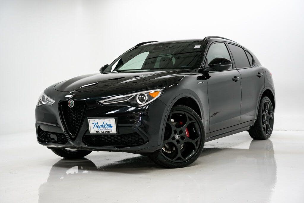 2023 Alfa Romeo Stelvio Veloce AWD