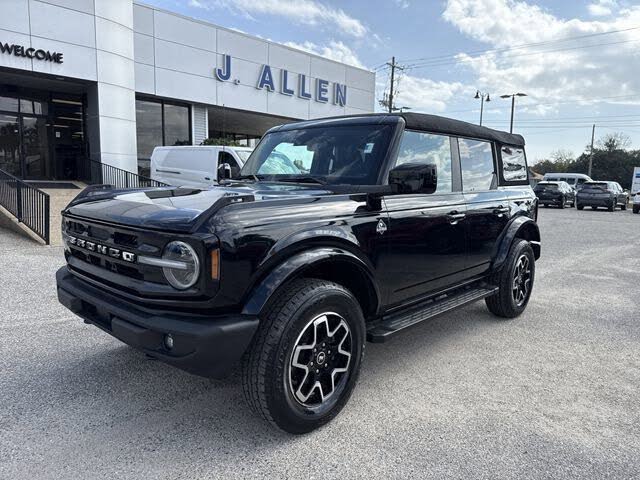 2023 Ford Bronco Outer Banks 4-Door 4WD
