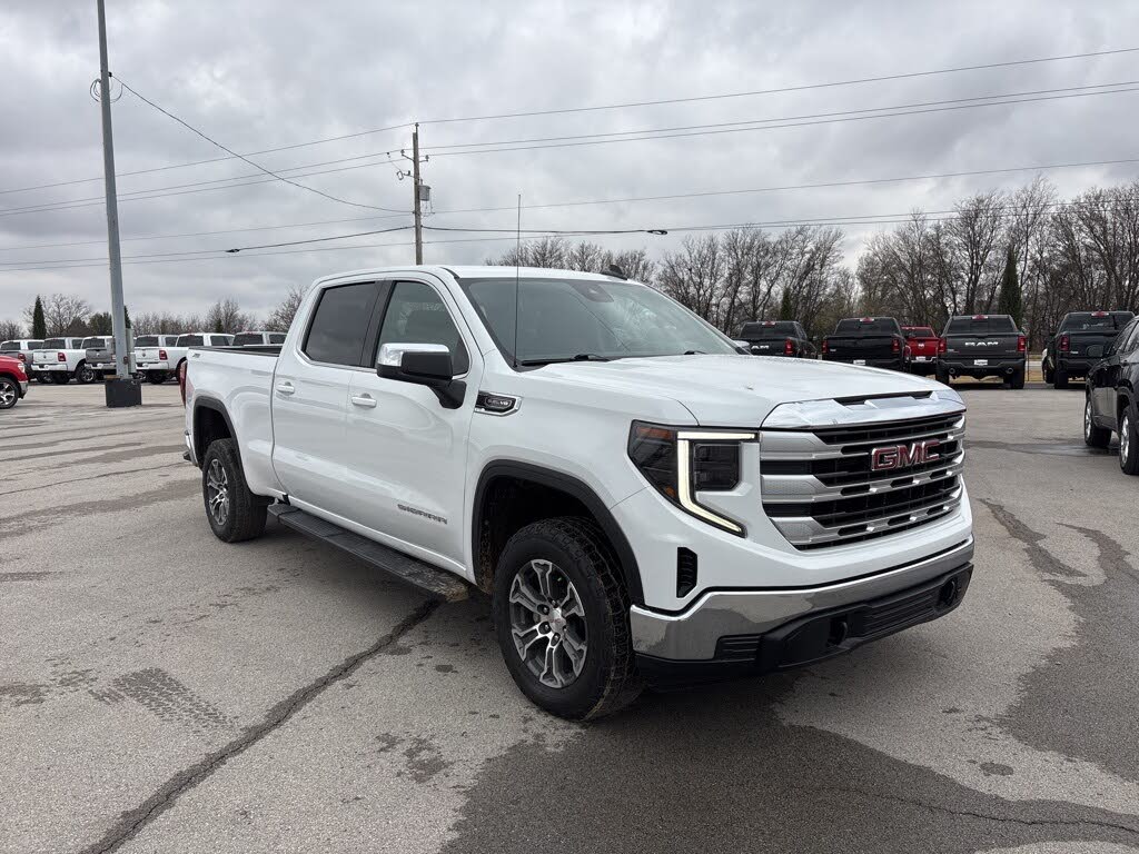 2023 GMC Sierra 1500 SLE Crew Cab 4WD