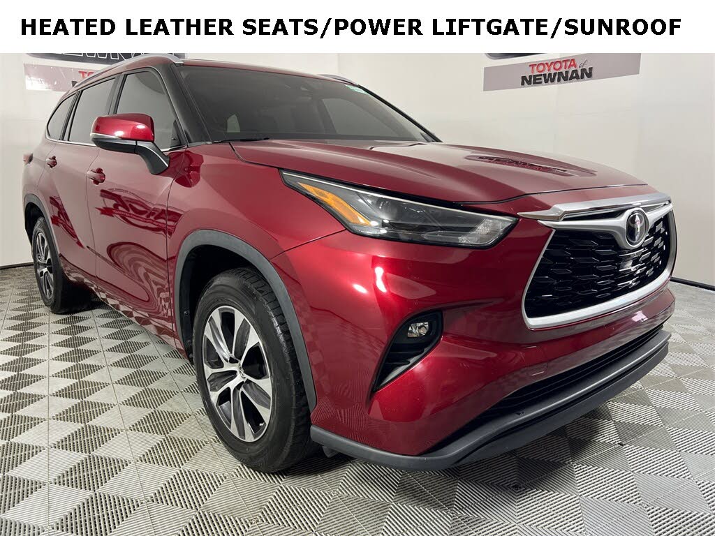 2023 Toyota Highlander XLE FWD