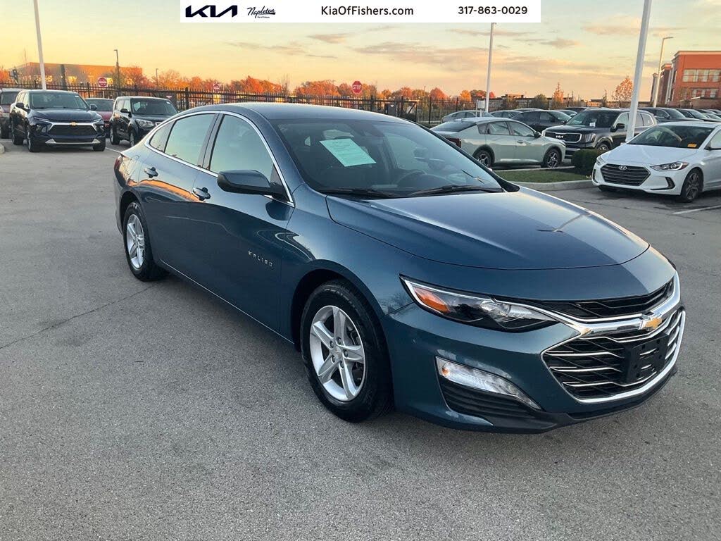 2024 Chevrolet Malibu LT with 1LT FWD