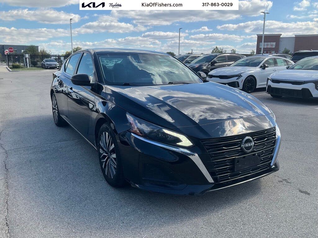 2024 Nissan Altima 2.5 SV FWD