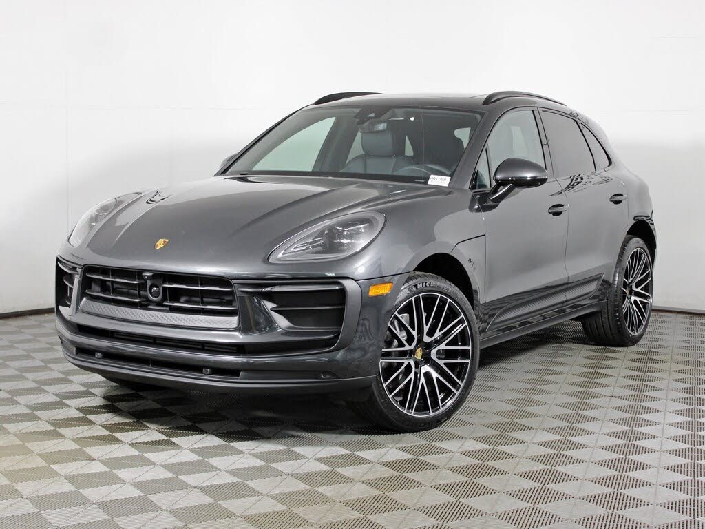 2026 Porsche Macan AWD