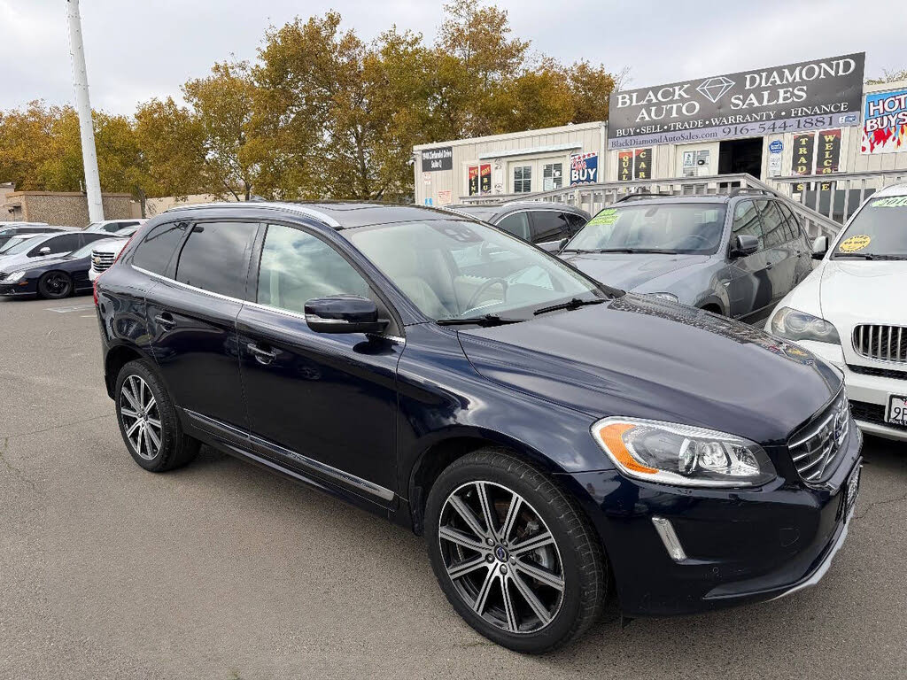 2016 Volvo XC60 T5 Drive-E Platinum FWD