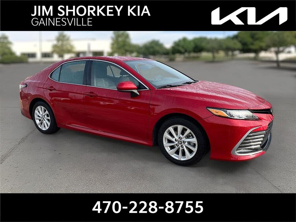 2024 Toyota Camry LE FWD