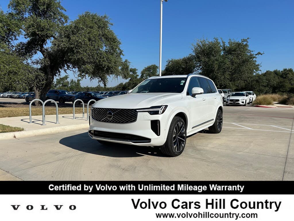 2025 Volvo XC90 B6 Plus Bright Theme 7-Passenger AWD