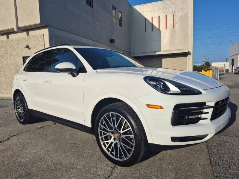 2022 Porsche Cayenne Platinum Edition AWD
