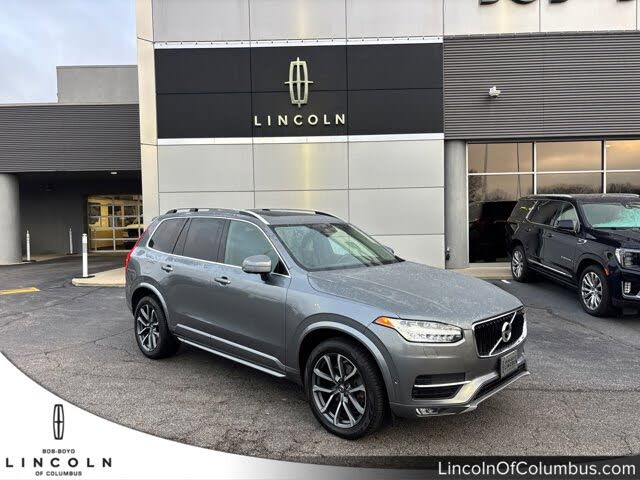 2017 Volvo XC90 T6 Momentum AWD