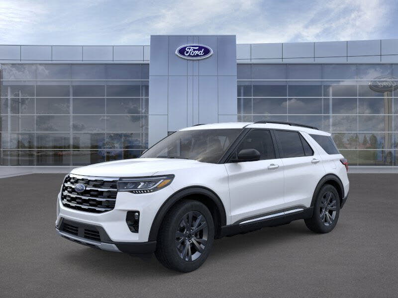 2025 Ford Explorer Active AWD