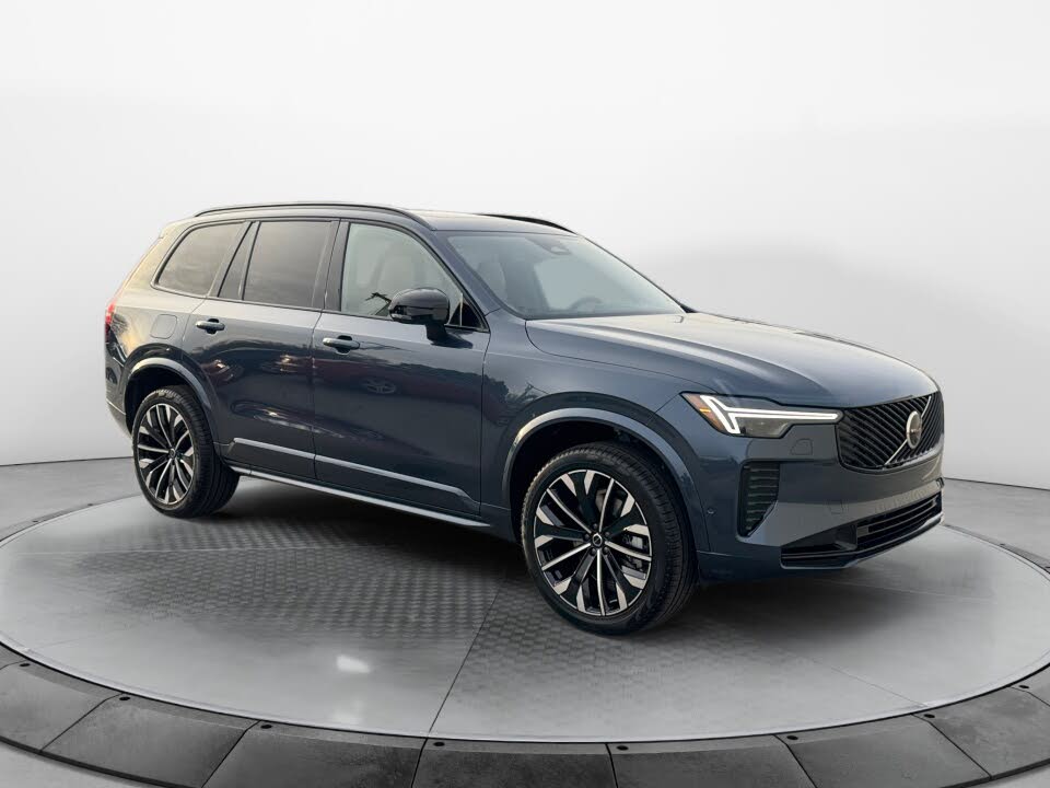 2026 Volvo XC90 B6 Ultra Dark 7-Passenger AWD