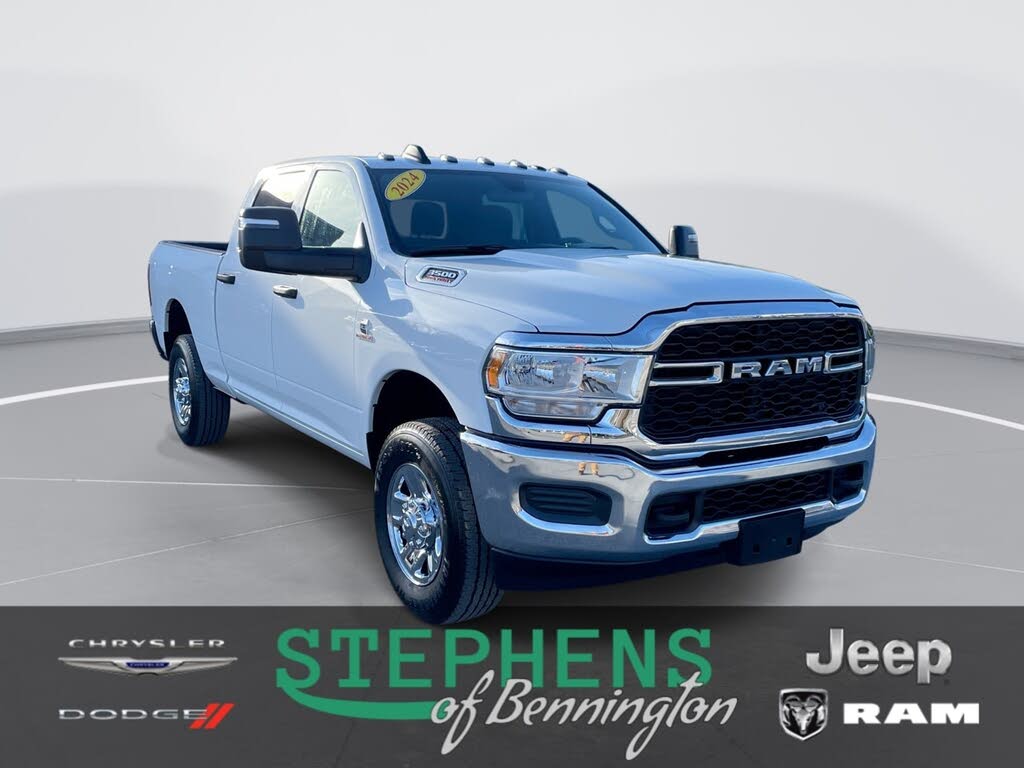 2024 RAM 3500 Tradesman Crew Cab 4WD