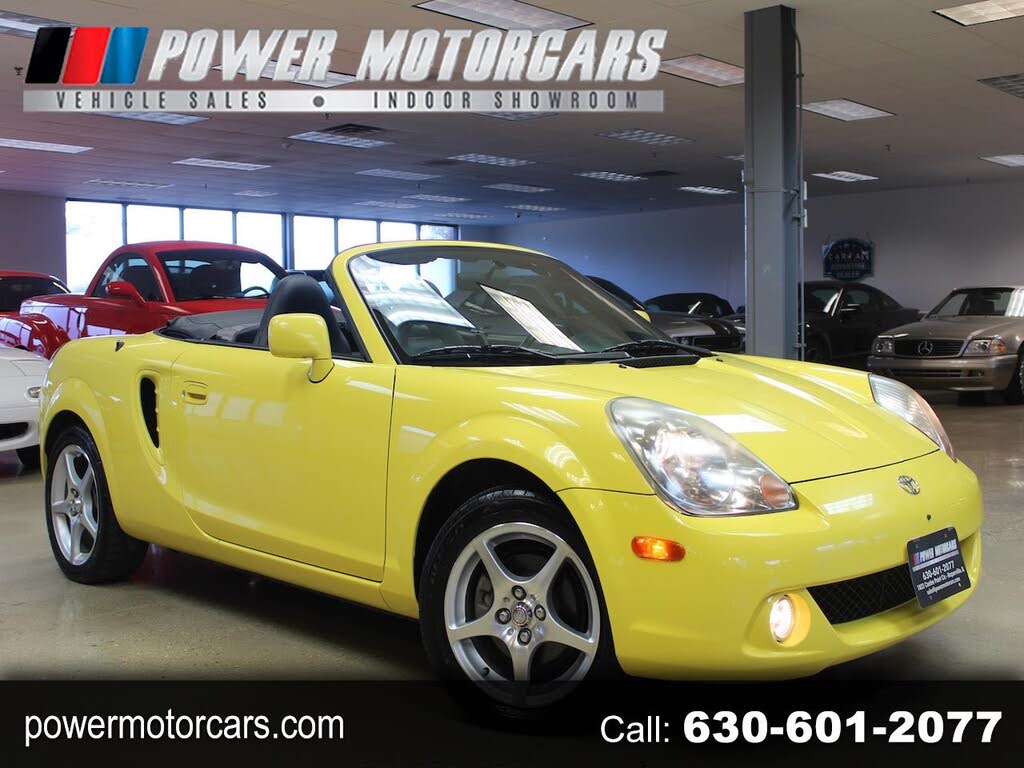 2004 Toyota MR2 Spyder 2 Dr STD Convertible